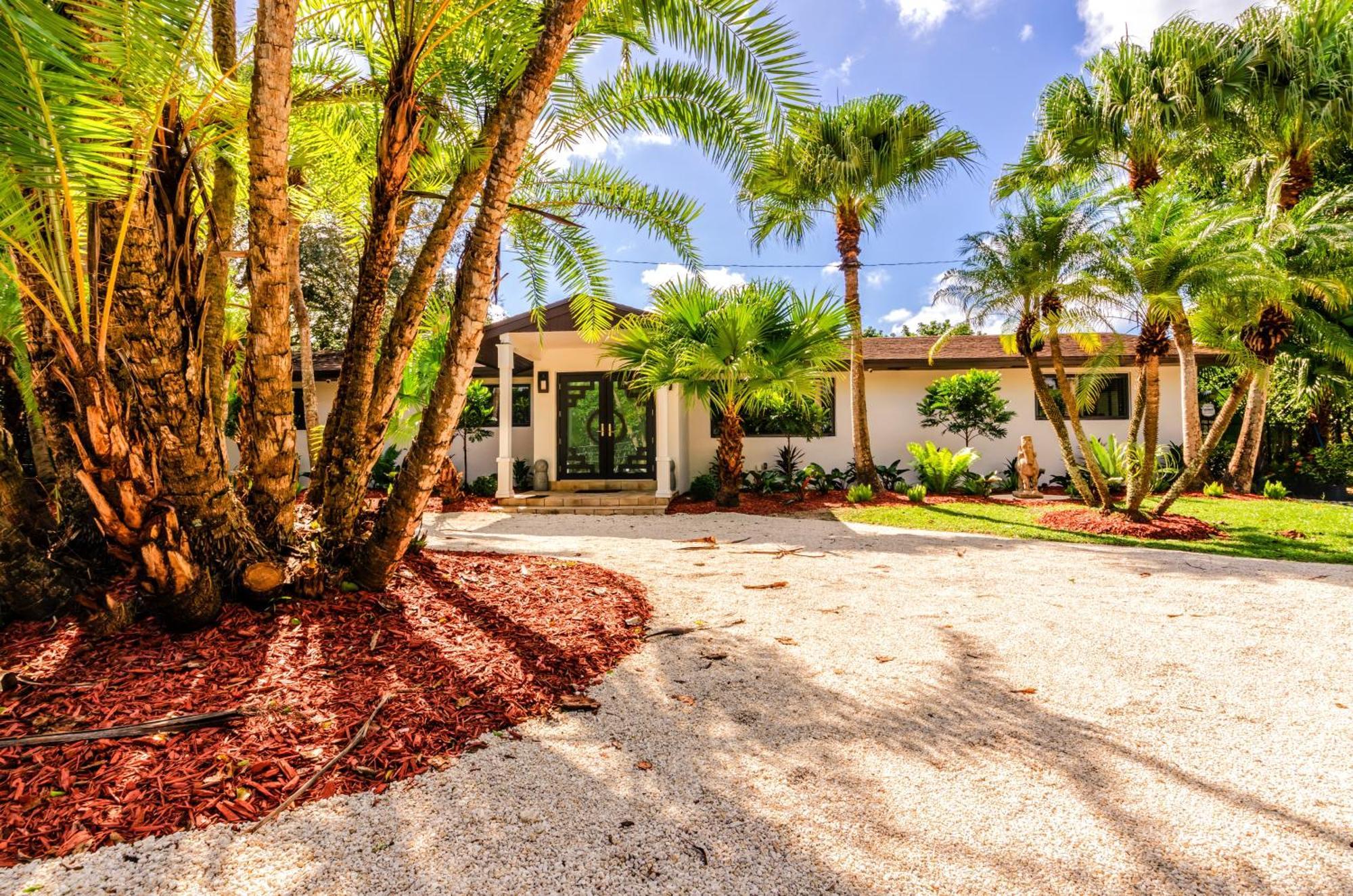 Magical Wonderkoi House In A Japanese Koi Garden Villa Miami Exterior foto